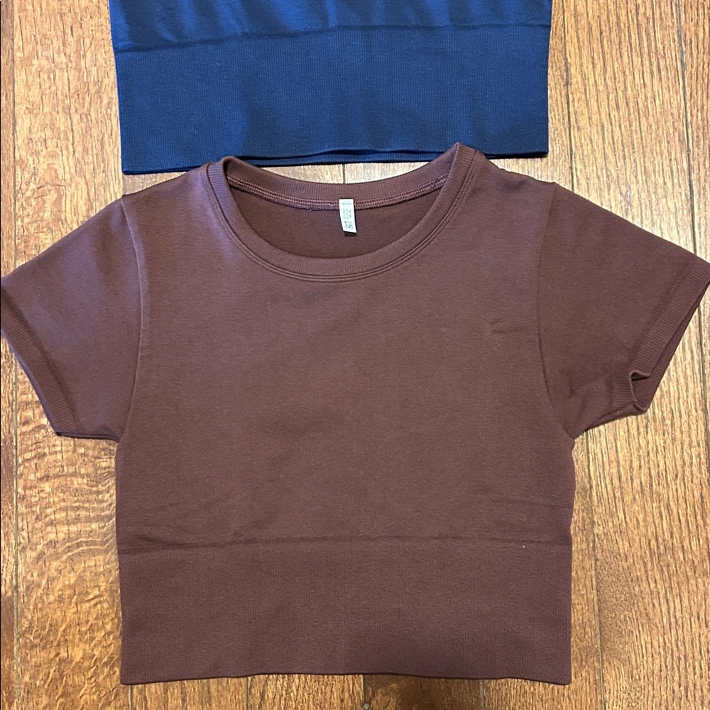 Size XS set of 3 offline by aerie crop tops - Picture 2 of 10